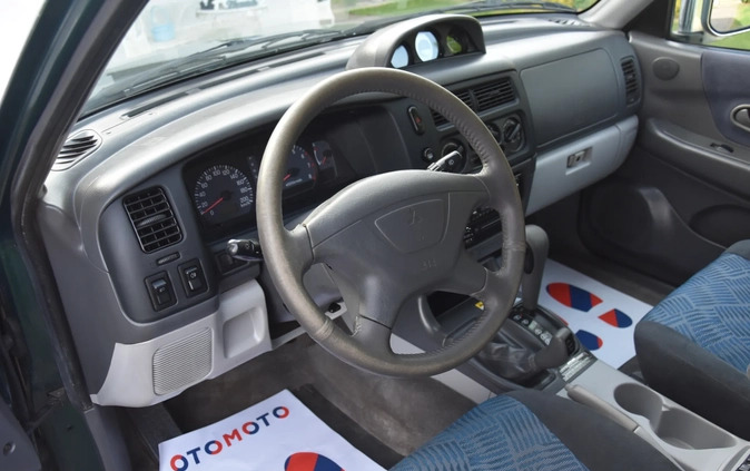 Mitsubishi Pajero cena 29900 przebieg: 163020, rok produkcji 2002 z Goniądz małe 781